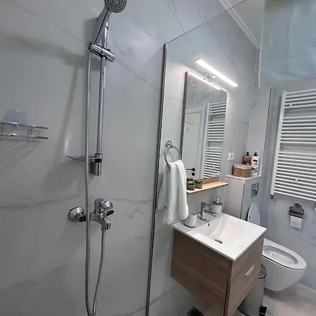 Queens Luxury Appartamento Năvodari