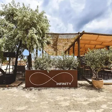 Queens Luxury Appartamento Năvodari
