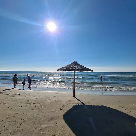 Queens Luxury Năvodari